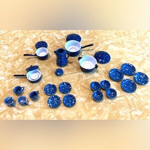 Vtg 26pc Dollhouse Miniature Blue Enamel Spatterware Metal Dishes Pots Pans 1:12
